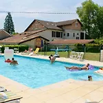 Le Logis Des Quatre Puits Oda ve Kahvaltı