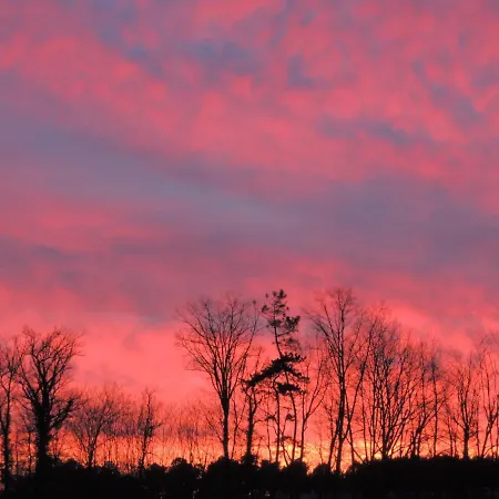 Le Logis Des Quatre Puits Bed & Breakfast 3*