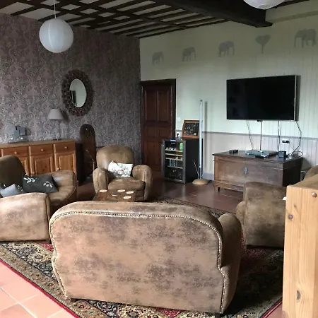 Le Logis Des Quatre Puits Oda ve Kahvaltı