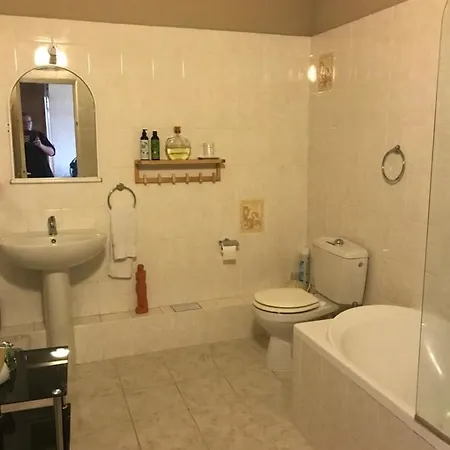 Le Logis Des Quatre Puits 3* Neuvicq-Montguyon