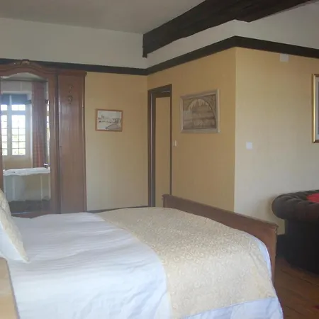 Le Logis Des Quatre Puits 3*