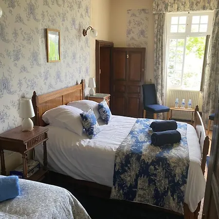 Le Logis Des Quatre Puits 3* Neuvicq-Montguyon