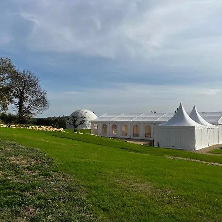 Bed & Breakfast Le Logis Des Quatre Puits 3*